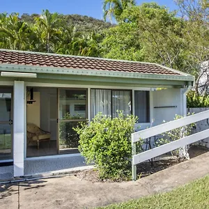 Affordable Island Escape! Queen Studio, Appartement