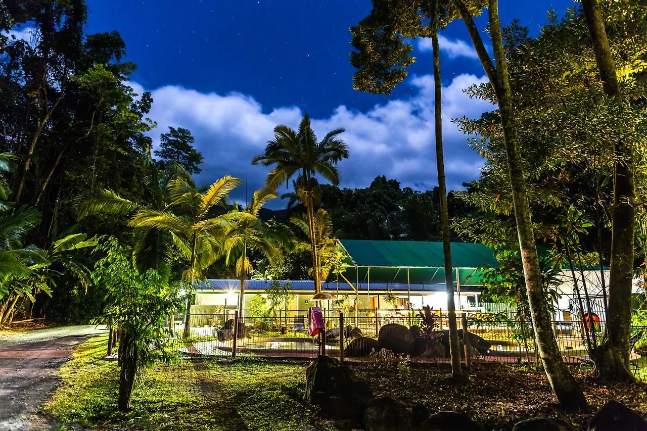Safari Lodge Cape Tribulation